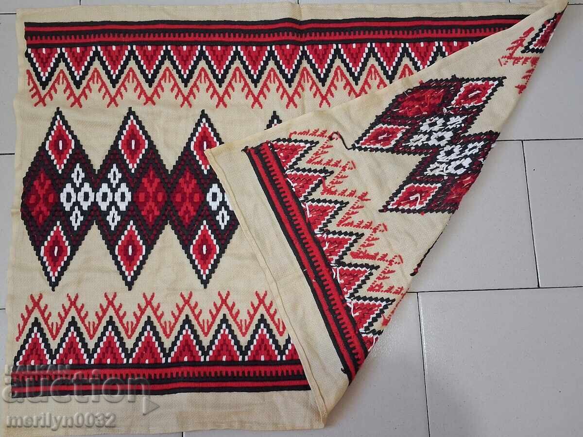 Auction  Embroidery for a pillowcase costume