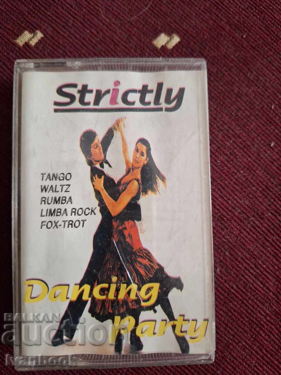 Аудио касета - Strictly Аудио касета - Strictly