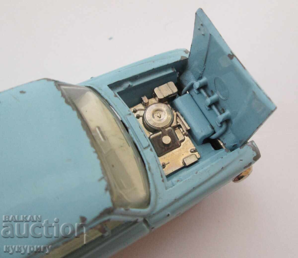 Old Russian USSR Metal Toy Car Moskvich 427 - 5 Old Russian USSR Metal Toy Car Moskvich 427 - 5