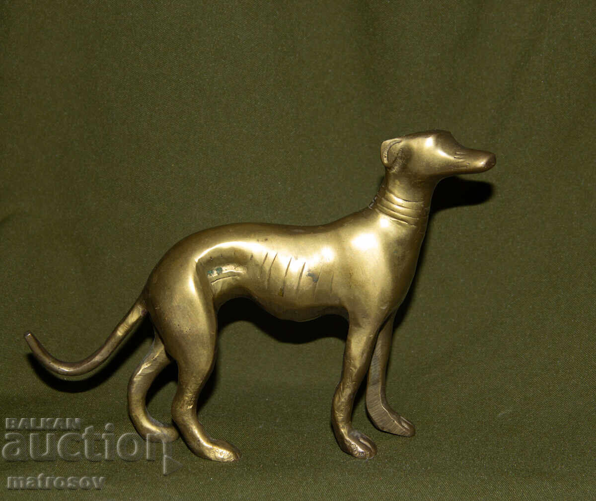 Доставка на Месингова декоративна статуя скулптура