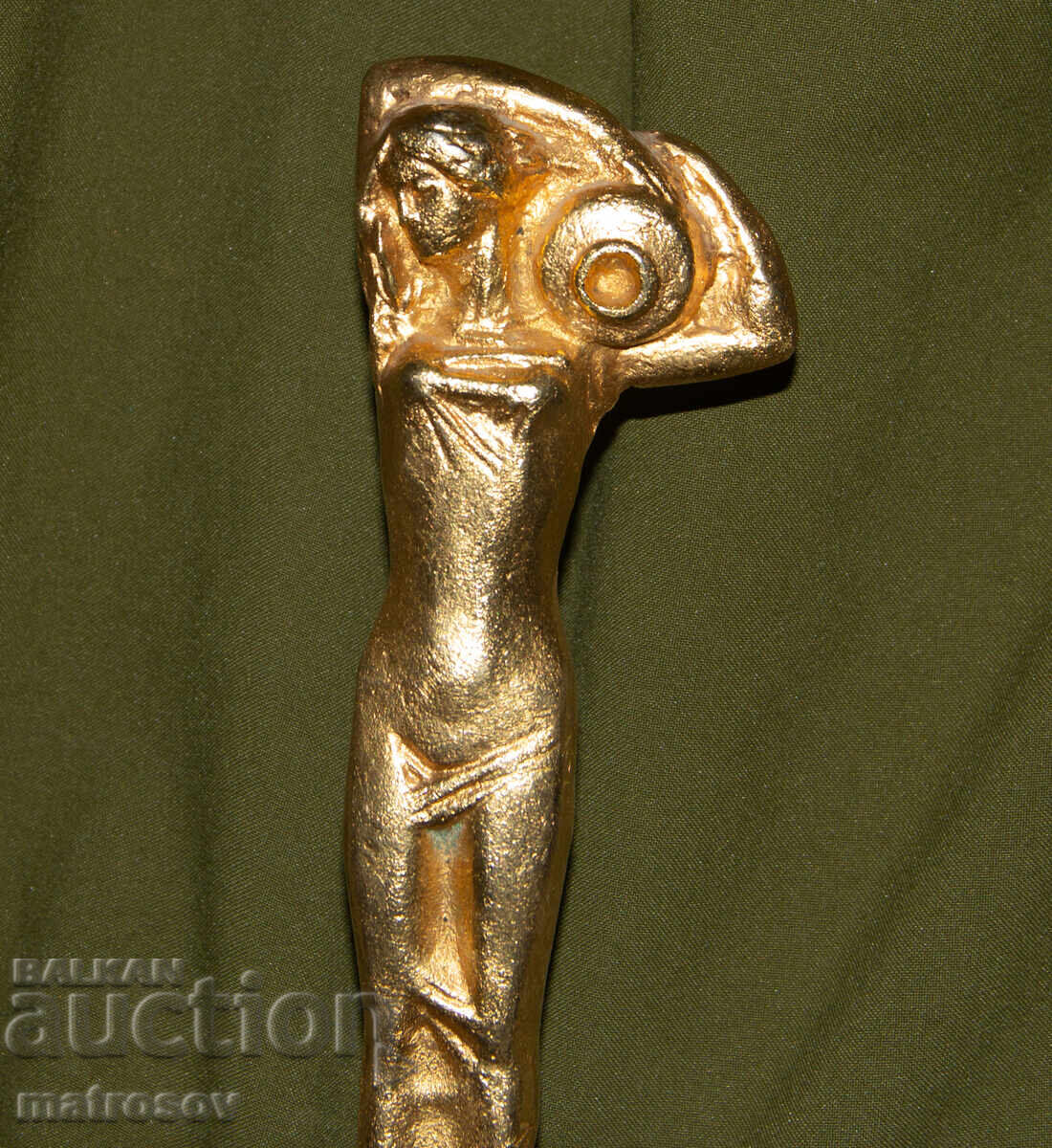 Livrarea Sculptură din bronz de autor, figură stilizată