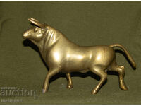 Sculptură mică din bronz, de autor, taur