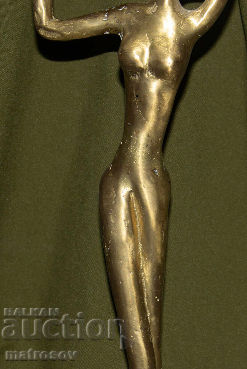 Livrarea Sculptură de bronz originală sfeșnic corp gol