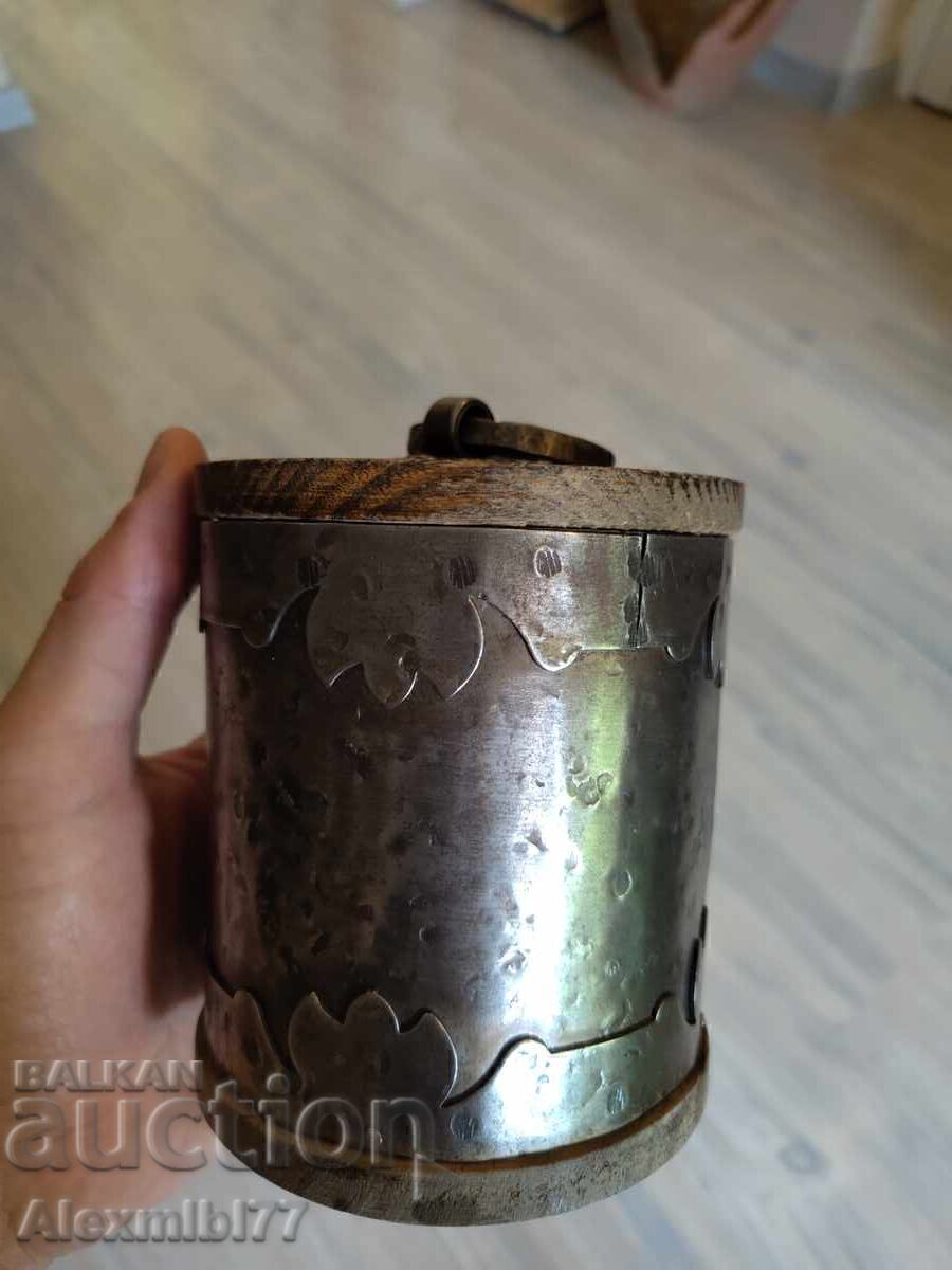 Αρχαίο μεταλλικό κουτί - ξύλινο καπάκι, ρετρό-μεσαιωνικό στυλ - 5