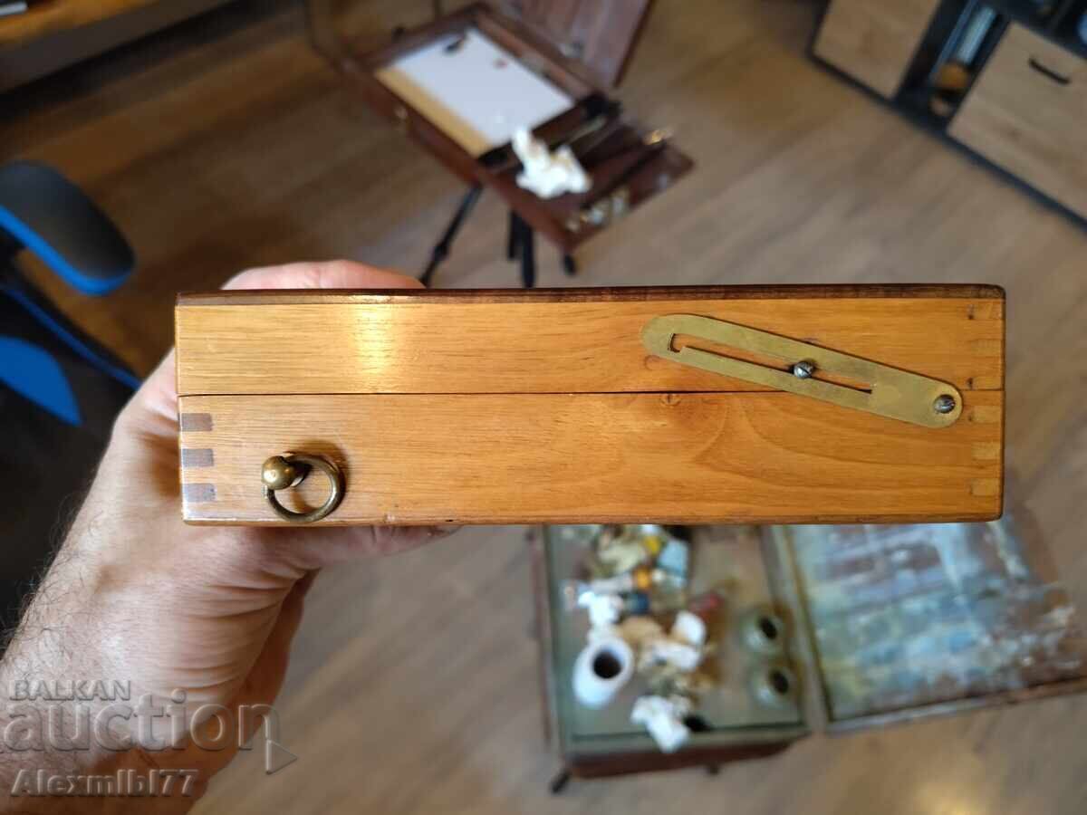 Auction  Old collectible French wooden box artist, plein air