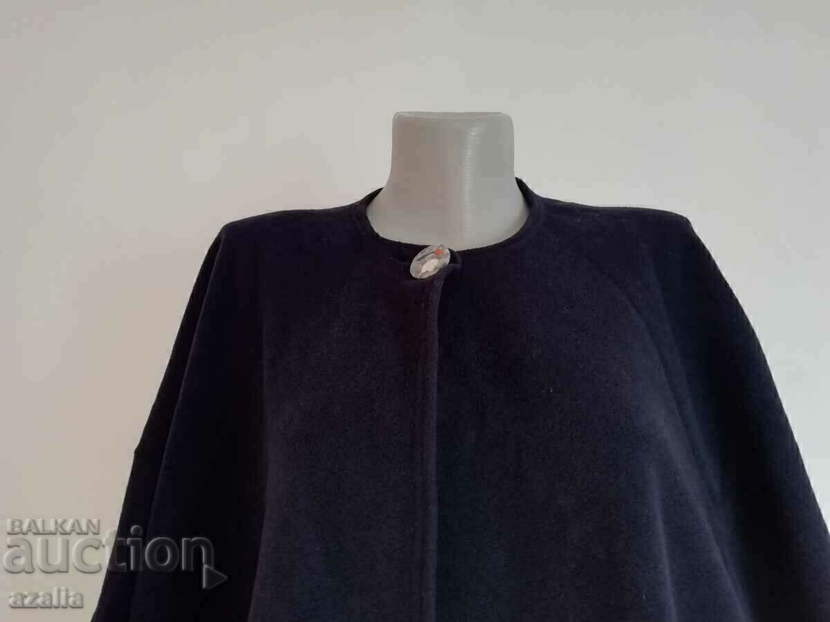 Warm bolero, cloak with price 14.00 BGN | € 7.16 Warm bolero, cloak with price 14.00 BGN | € 7.16