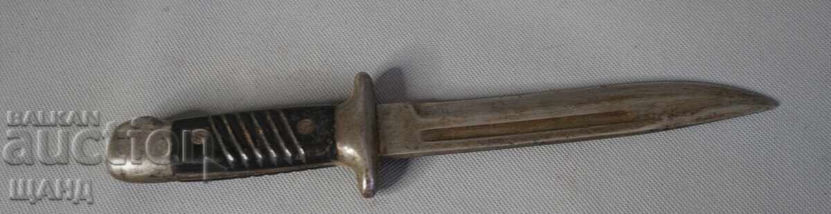 Licitație Cuțit vechi de pază, baionetă