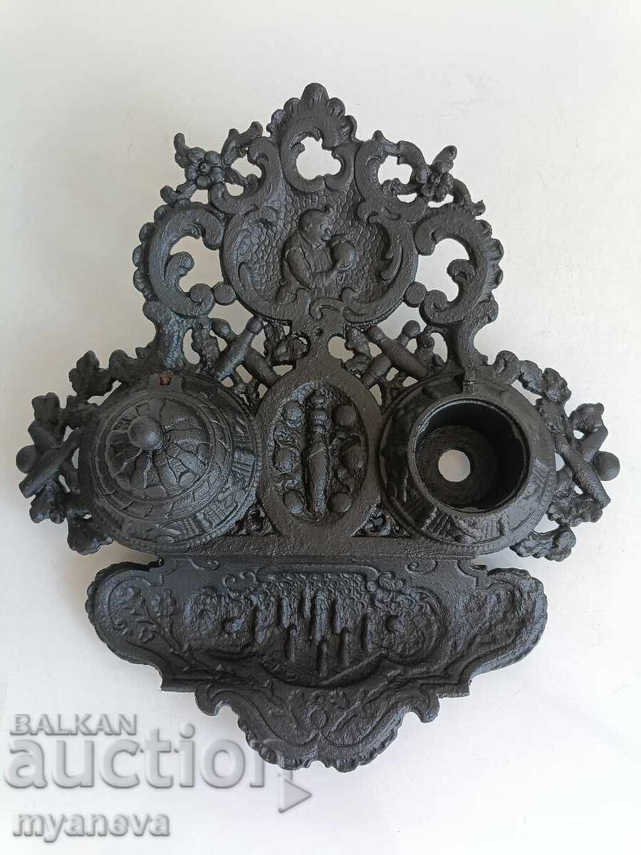 Немска чугунена мастилница от "Moritz Müller" с цена € 30.68 | 60.01 лв.