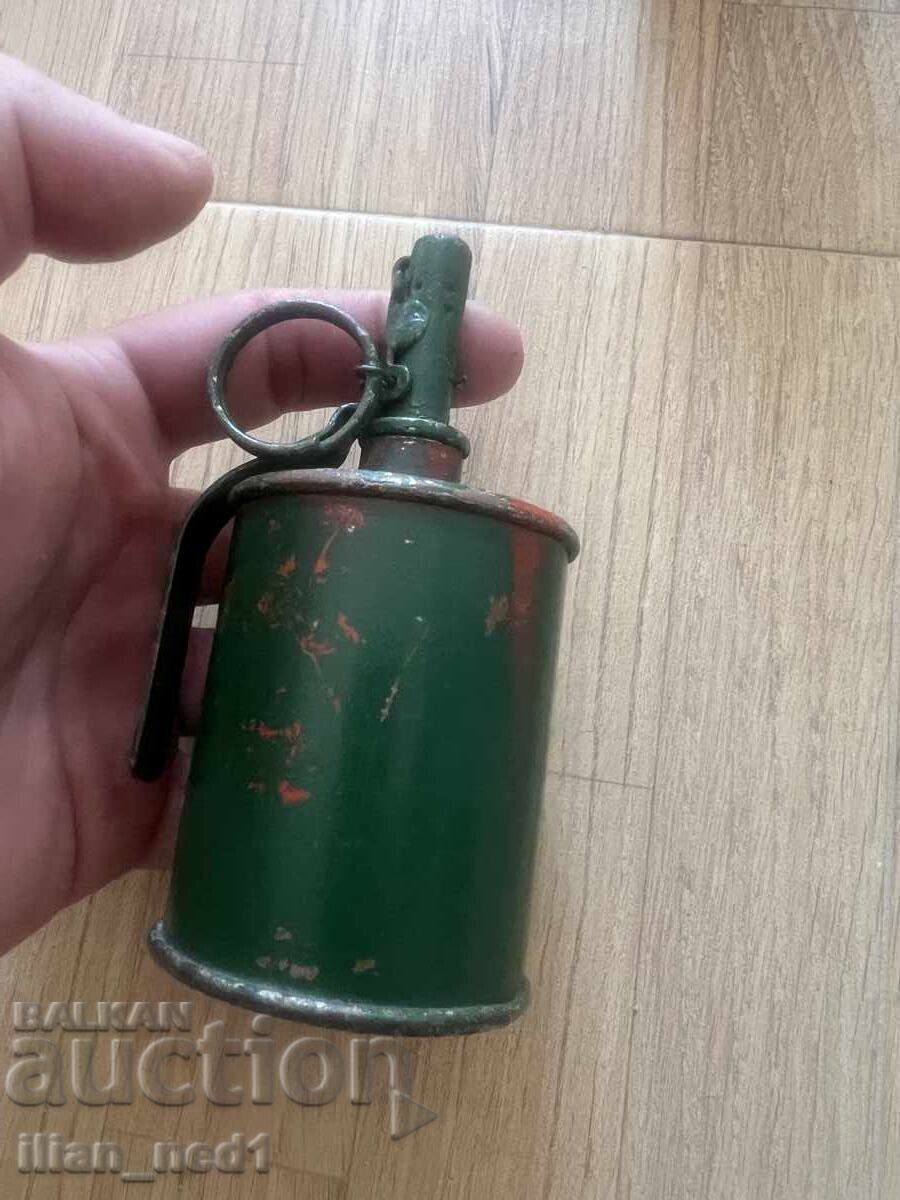 Χειροβομβίδα 3 με τιμή 50.00 BGN | € 25.56 Χειροβομβίδα 3 με τιμή 50.00 BGN | € 25.56