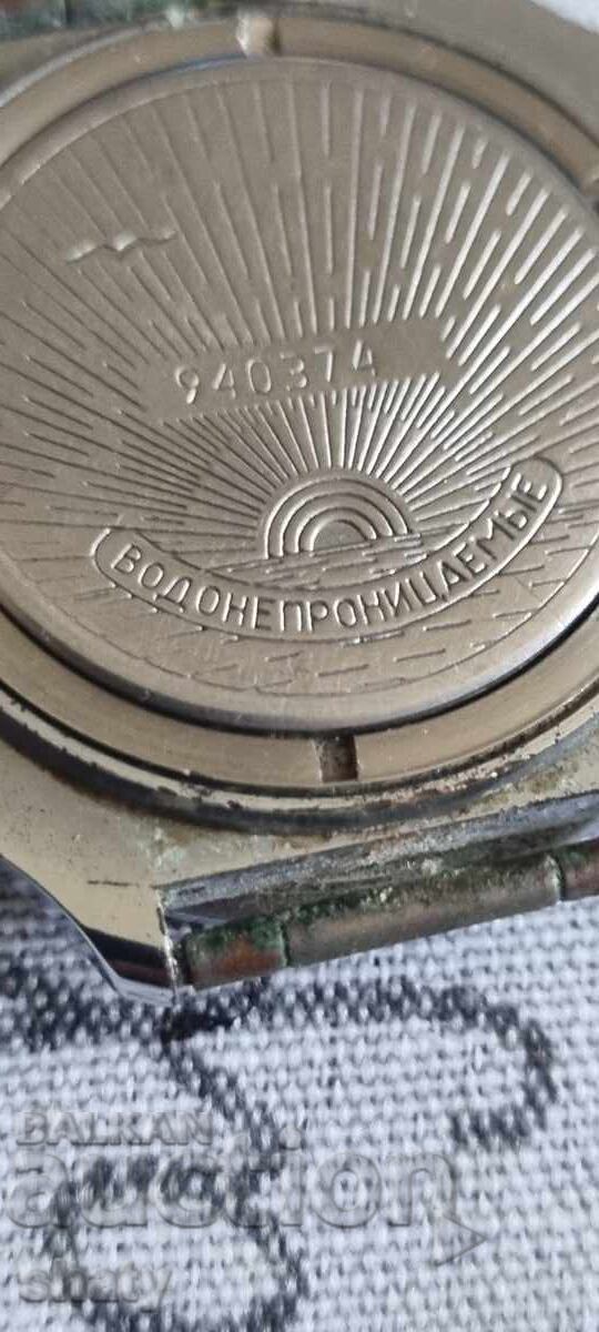 Russian Vostok Watch - 6 Russian Vostok Watch - 6