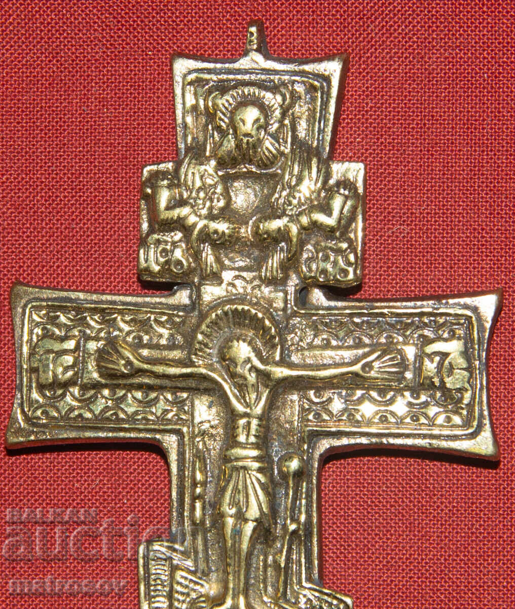 Παράδοση Διακοσμητικός ορειχάλκινος σταυρός, εσταυρωμένος