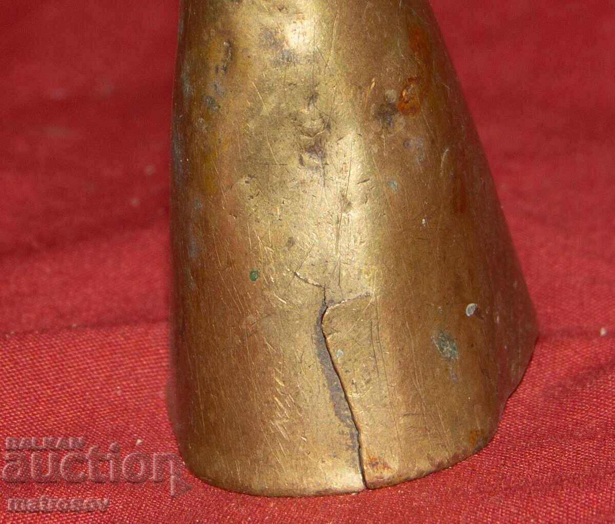 Delivery of Old bronze bell chime clapper bell