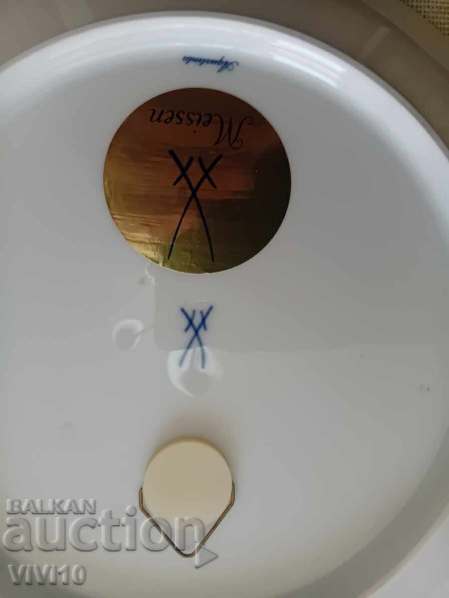 Доставка на Старинна порцеланова чиния Майсен