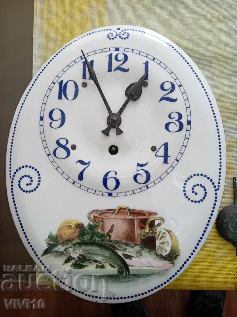 Стенен часовник емаил, Густав Бекер