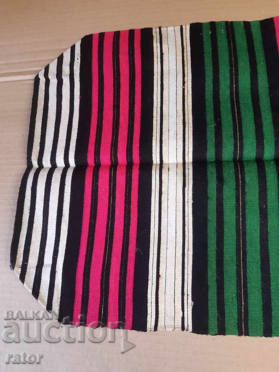 Доставка на Автентична красива вълнена  престилка  , носия