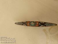 Broșă veche autentică, lucrată manual din flori