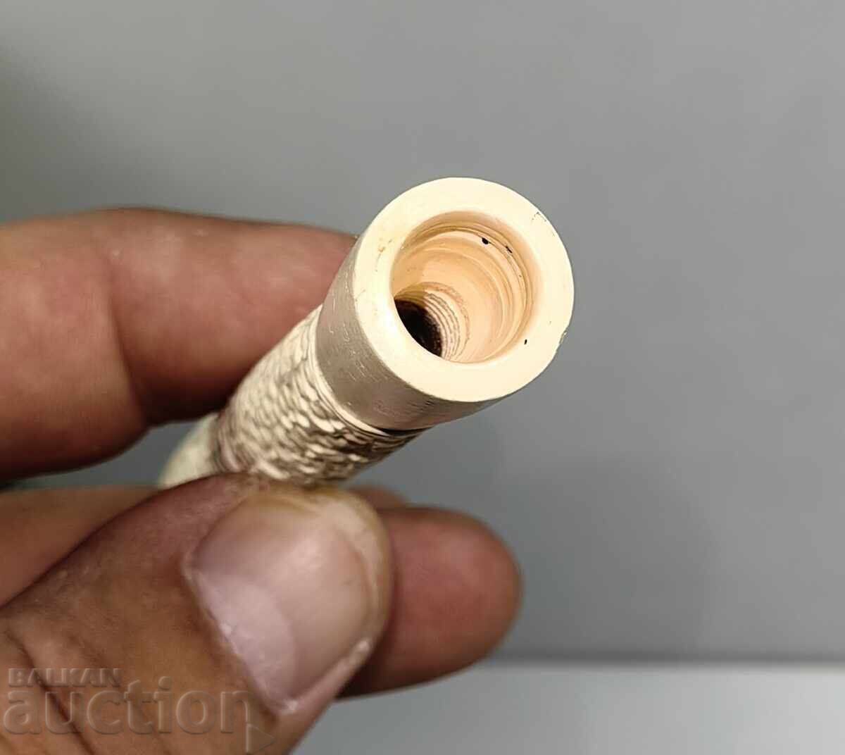 LUXURIOUS 100-YEAR-OLD LADIES' CIGARETTE WITH PERFECT BOX - 5 LUXURIOUS 100-YEAR-OLD LADIES' CIGARETTE WITH PERFECT BOX - 5