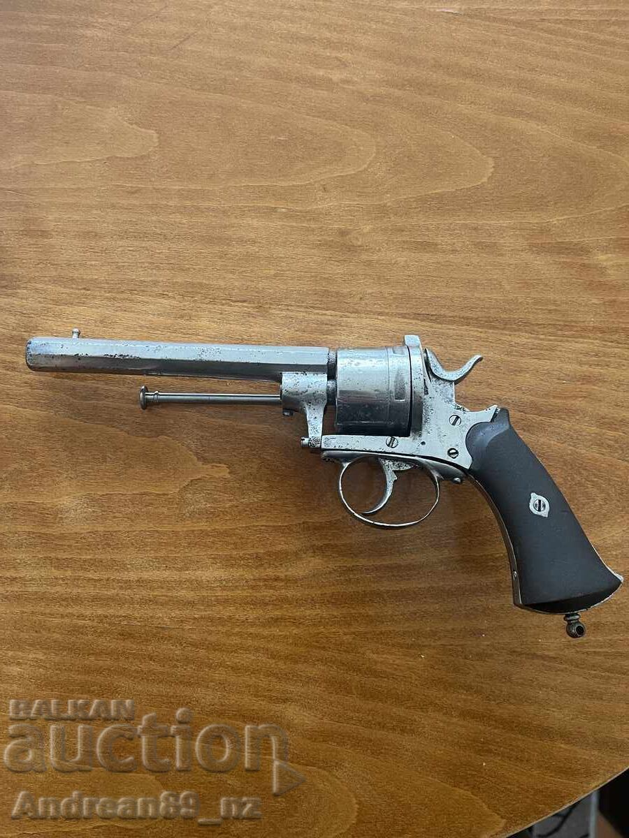 Περίστροφο με τιμή 600.00 BGN | € 306.78 Περίστροφο με τιμή 600.00 BGN | € 306.78