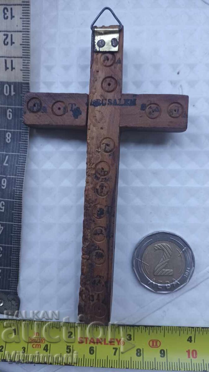 Livrarea Cruce din sidef, argintată, lemn de măslin Livrarea Cruce din sidef, argintată, lemn de măslin