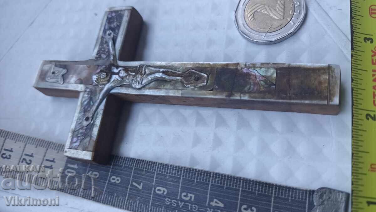 Cruce din sidef, argintată, lemn de măslin - 5 Cruce din sidef, argintată, lemn de măslin - 5