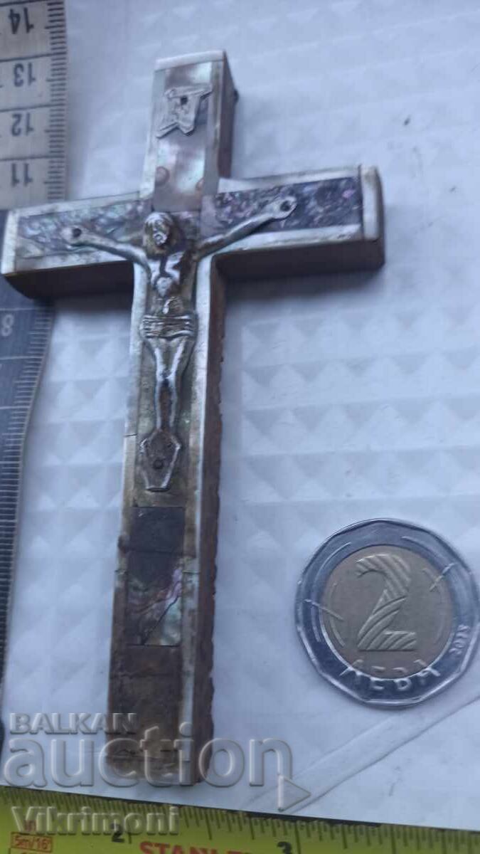 Cruce din sidef, argintată, lemn de măslin - 6 Cruce din sidef, argintată, lemn de măslin - 6