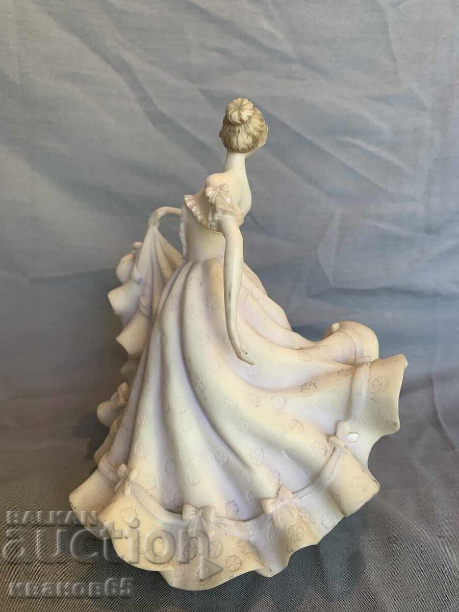 figurine figure - 5 figurine figure - 5