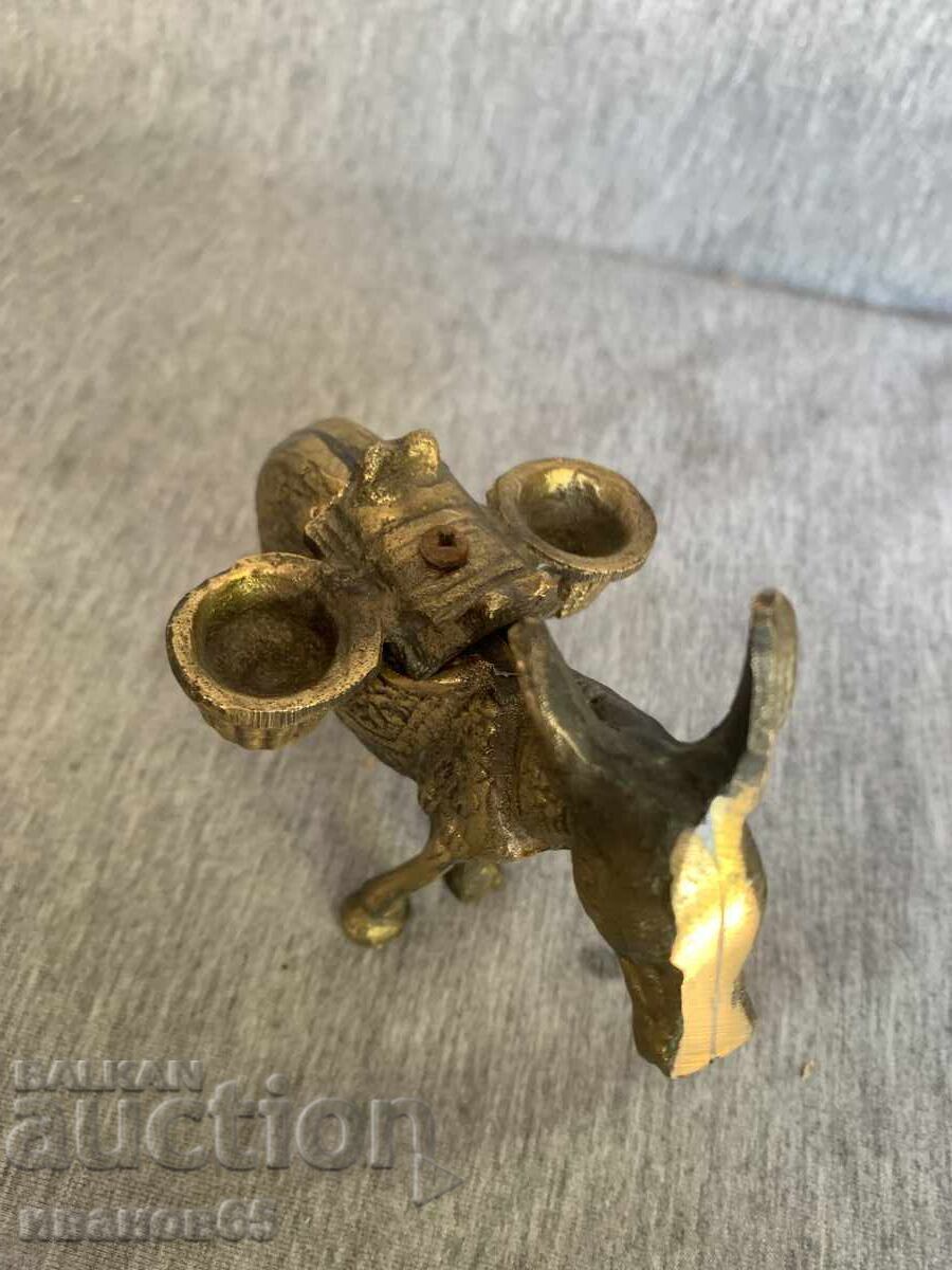 Delivery of Bronze Donkey Delivery of Bronze Donkey