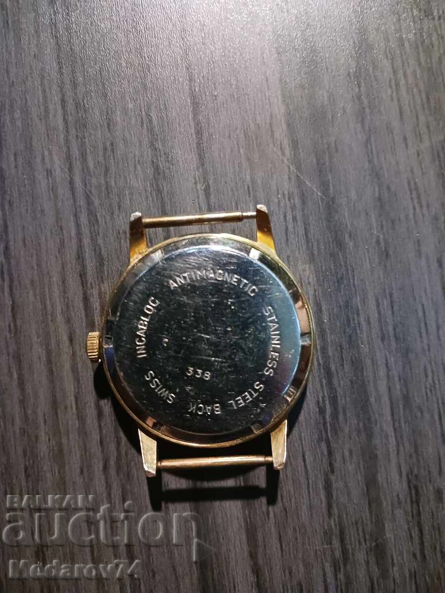 Ceas ZentRa funcțional cu preț 30.00 BGN | € 15.34