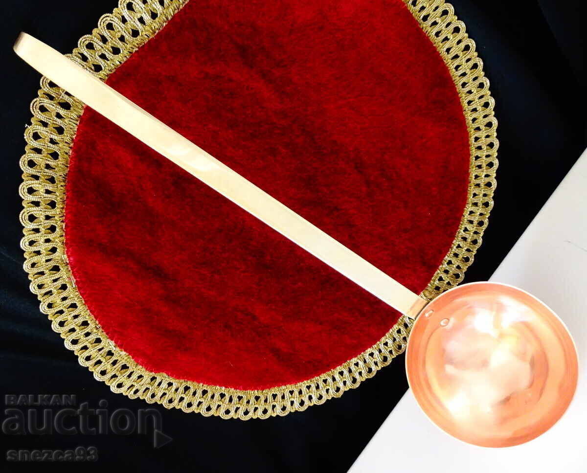 Large copper ladle, pure red honey with price 59.00 BGN | € 30.17