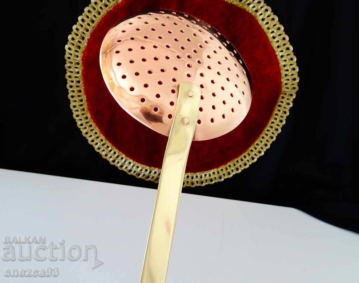 Auction  Copper lattice spoon, strainer pure red honey