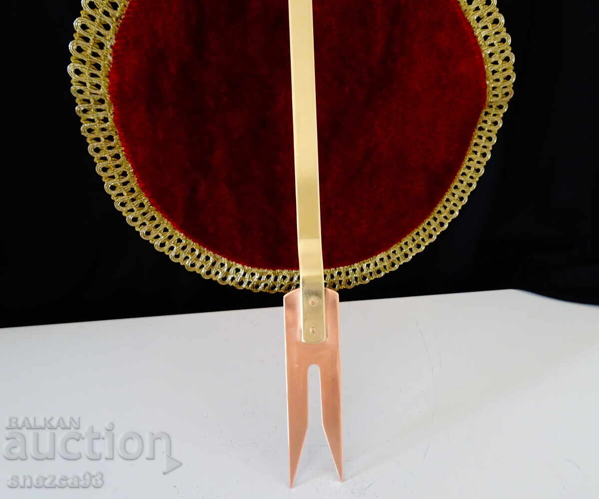 Χάλκινη τσιμπίδα για κρέας, γκριλ, καθαρό κόκκινο χαλκό 42 εκ με τιμή 59.00 BGN | € 30.17