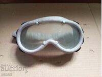 Ochelarii de rocker ai bunicului