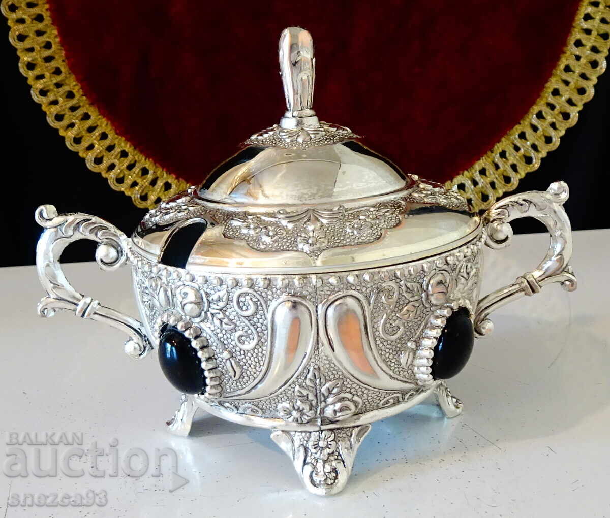 Аукцион Посребрена медна захарница,рози,оникс. Аукцион Посребрена медна захарница,рози,оникс.