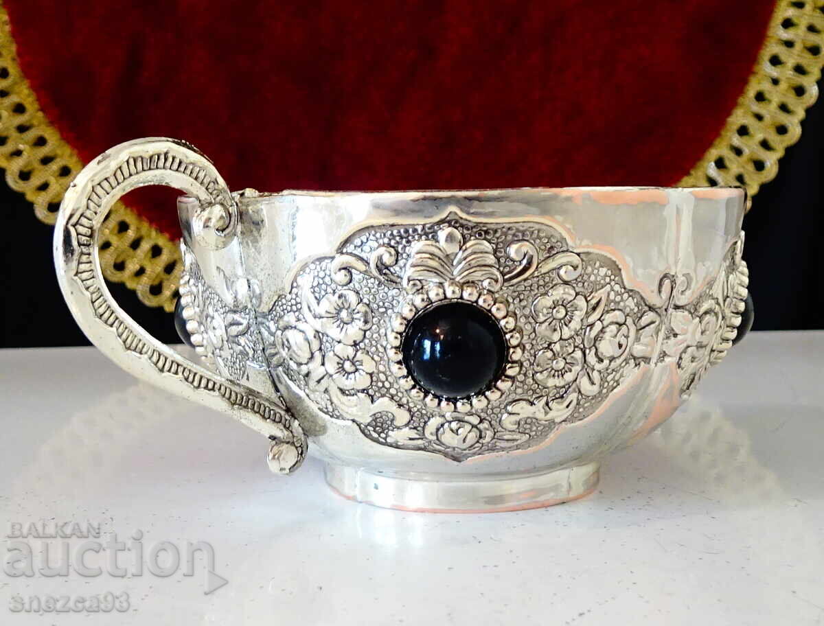 Ασημένια χάλκινη κανάτα, φλιτζάνι με τιμή 46.00 BGN | € 23.52