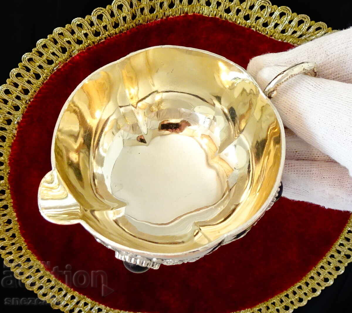 Παράδοση Ασημένια χάλκινη κανάτα, φλιτζάνι