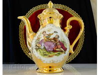 Cană porțelan bavarez, aur, tablou de Antoine Watteau