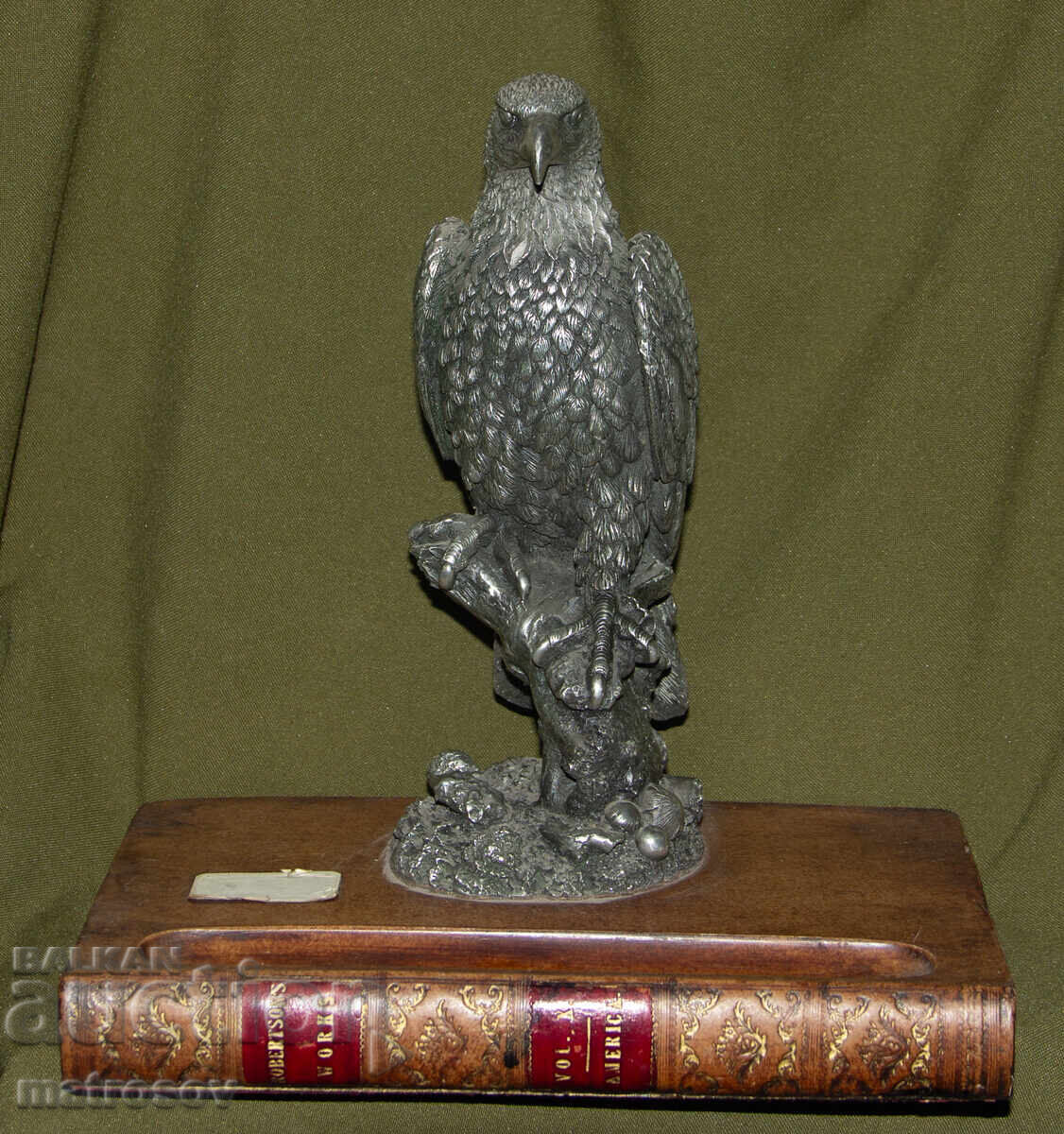 Vechi suport solid de birou sculptură vultur Vechi suport solid de birou sculptură vultur