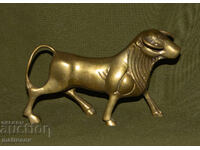 Авторска бронзова фигура бик