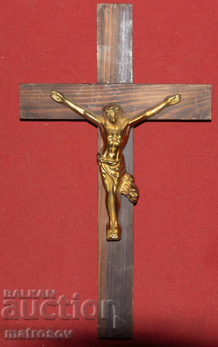 Ξύλινος σταυρός, εσταυρωμένο με ορειχάλκινα στοιχεία με τιμή 160.00 BGN | € 81.81