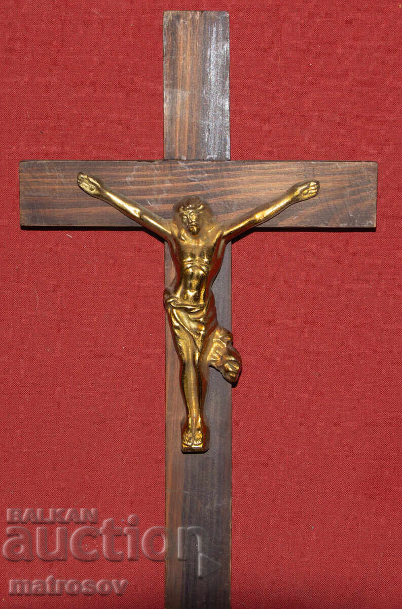 Ξύλινος σταυρός, εσταυρωμένο με ορειχάλκινα στοιχεία