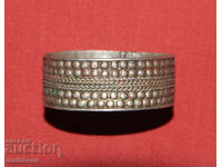 Παλαιό παραδοσιακό ασημένιο βραχιόλι κόσμημα