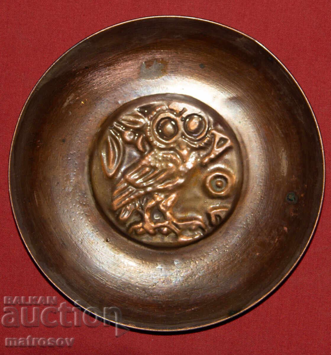 Honey plaque bas-relief cup stylized owl with price 100.00 BGN | € 51.13