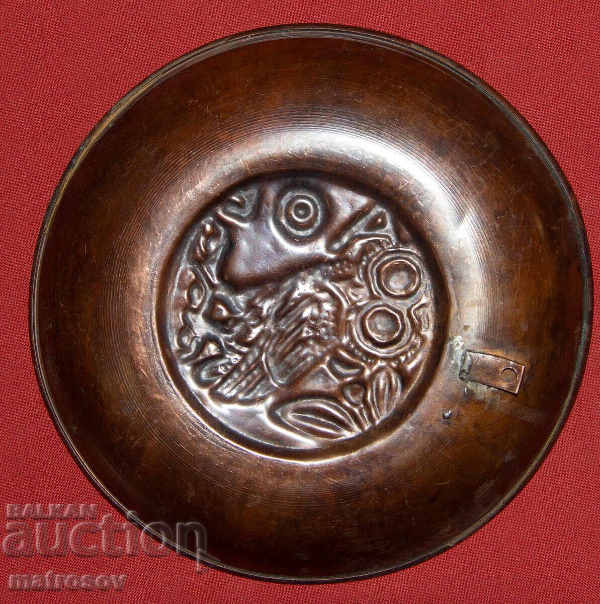 Delivery of Honey plaque bas-relief cup stylized owl