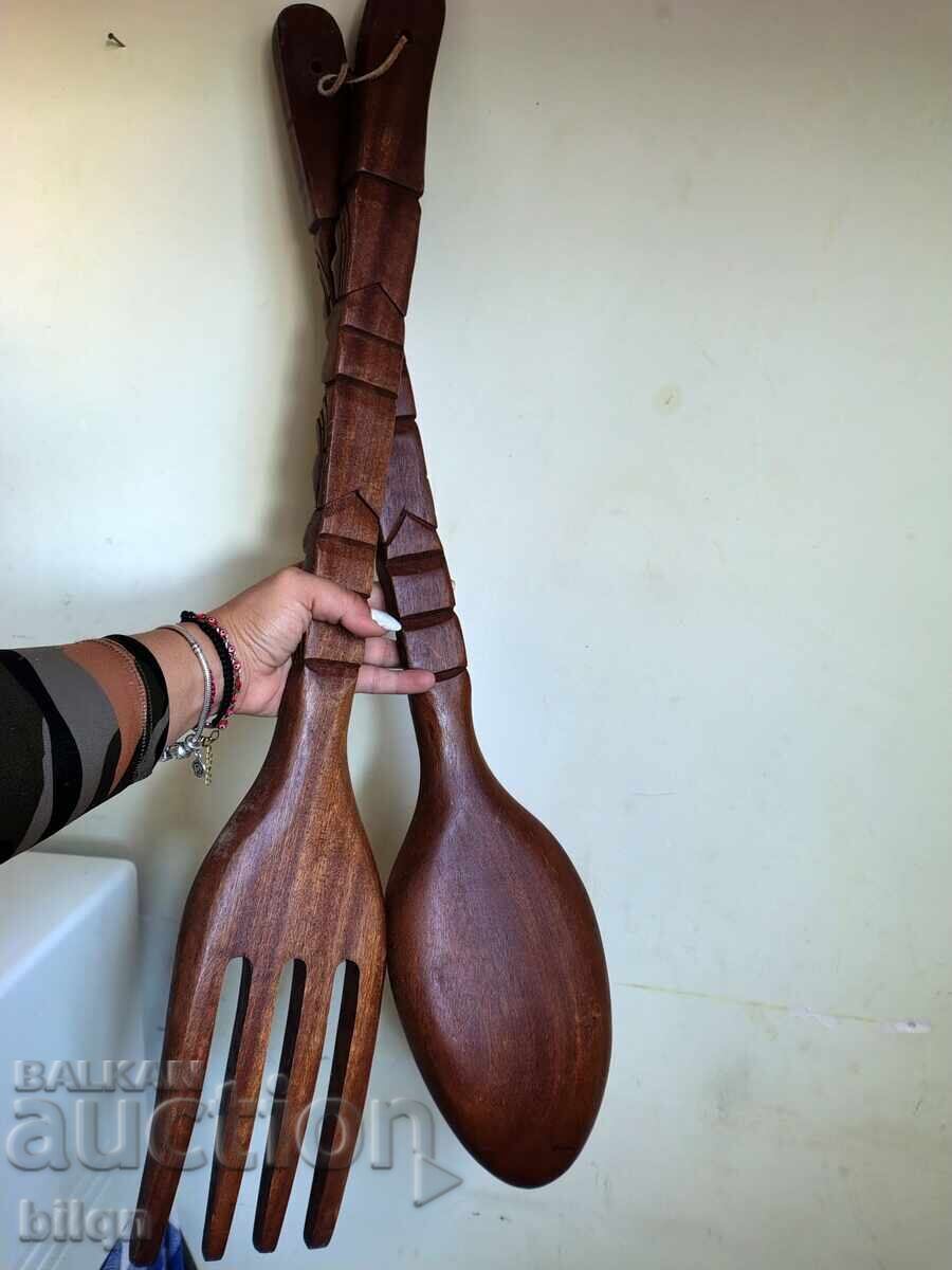 Many, Many Big Fork and Spoon - Wood Carving - 6 Many, Many Big Fork and Spoon - Wood Carving - 6