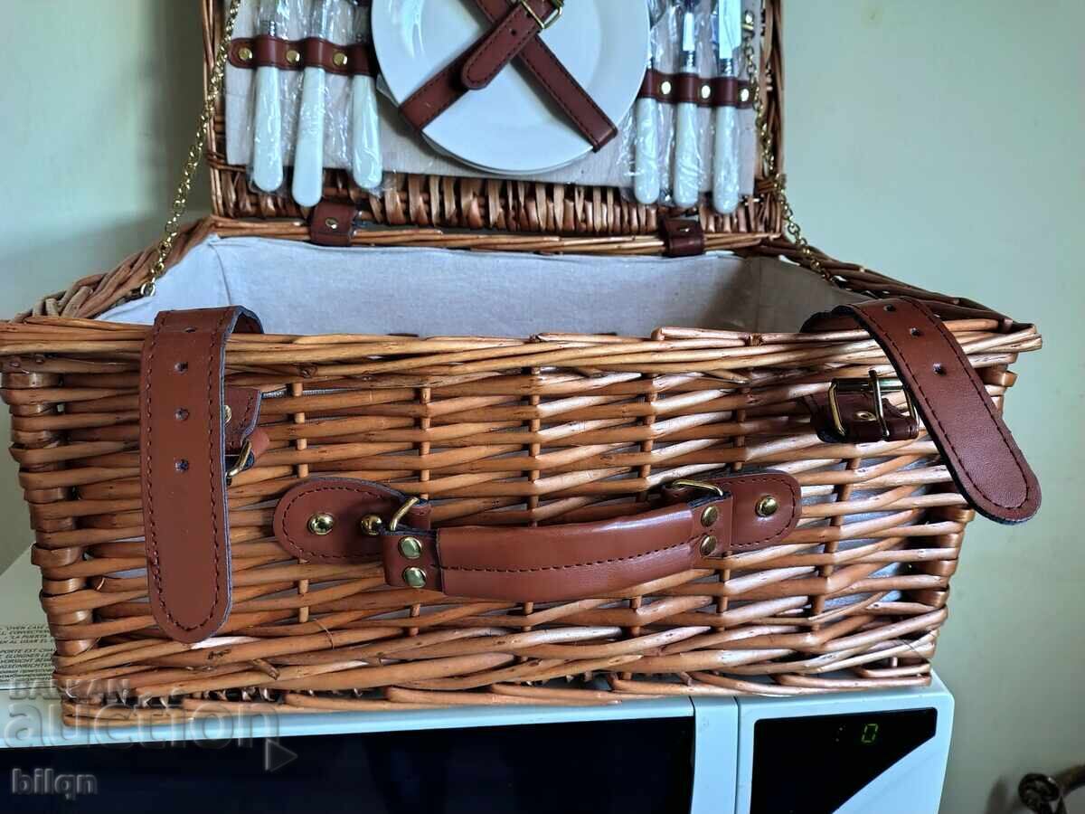 Υπέροχο Ψάθινο Καλάθι Πικνίκ για Δύο - 5