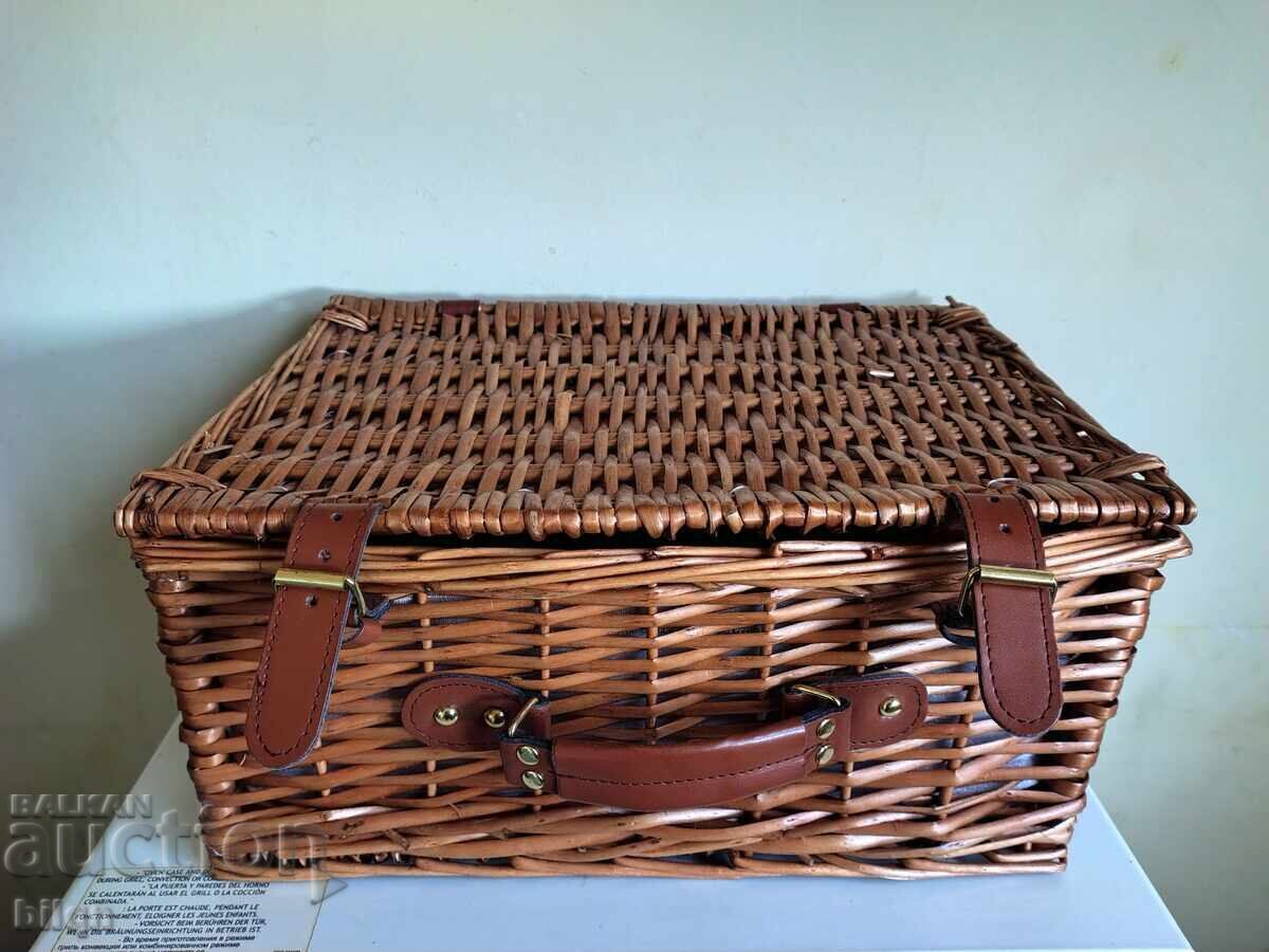 Great Rattan Picnic Basket for Two - 6 Great Rattan Picnic Basket for Two - 6
