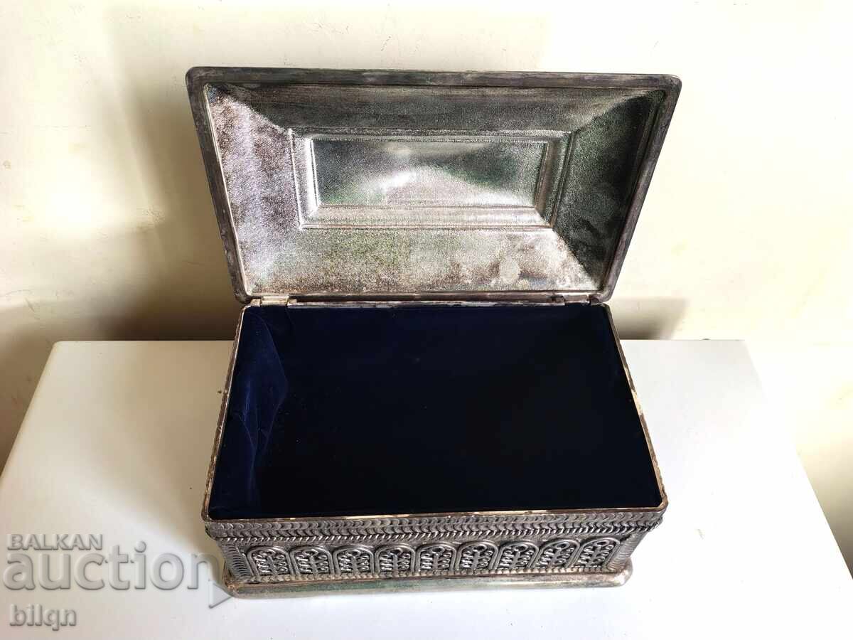 Licitație Cutie de bijuterii placată cu argint veche