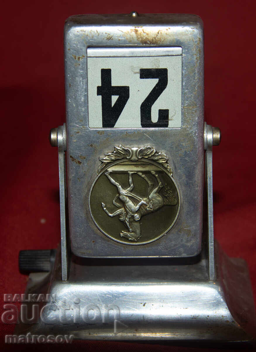 Настолен механичен календар СССР - 5