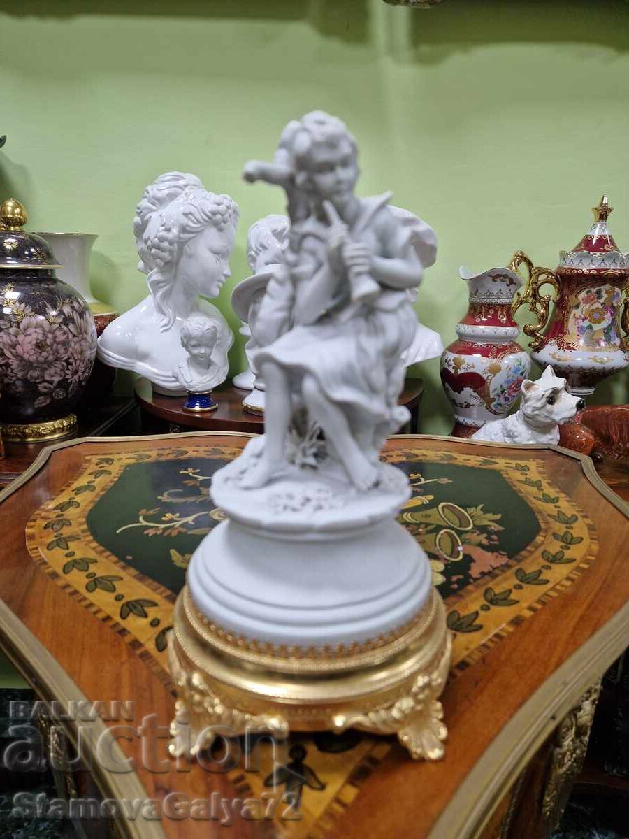 Licitație Figurină statuetă Capodimonte din porțelan italian superbă Licitație Figurină statuetă Capodimonte din porțelan italian superbă