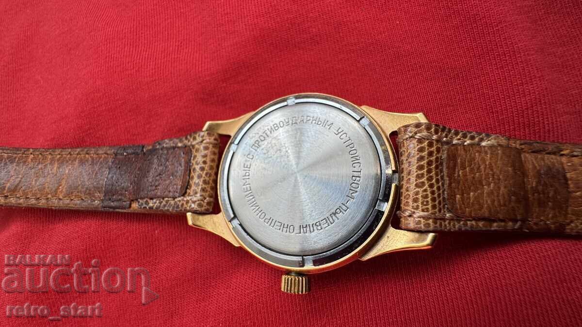 Ceas Raketa, placat cu aur 20 microni, funcționează! cu preț 80.00 BGN | € 40.90